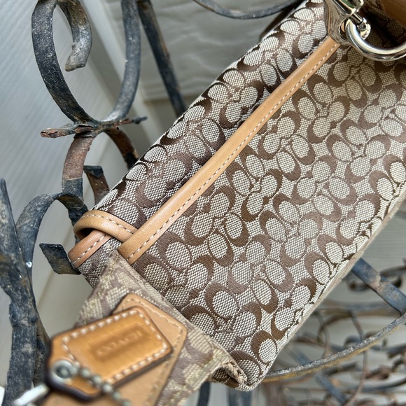 COACH Vintage Bon Voyage Signature Belt Bag / Fanny Pack - Beige Brown - Picture 3 of 11